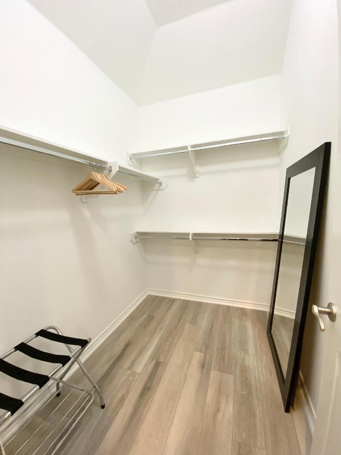فيلا هيوستنفي Luxe Three Story Duplex Near Downtown & Med Center المظهر الخارجي الصورة
